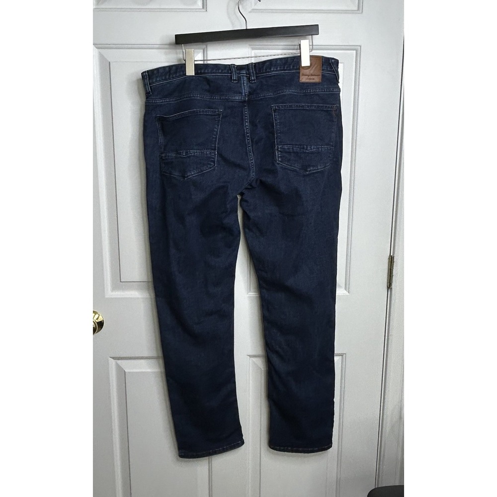 Tommy Bahama Jeans Men's 44 x 32 ** Blue Darker Medium Wash READ* - Picture 2 of 11